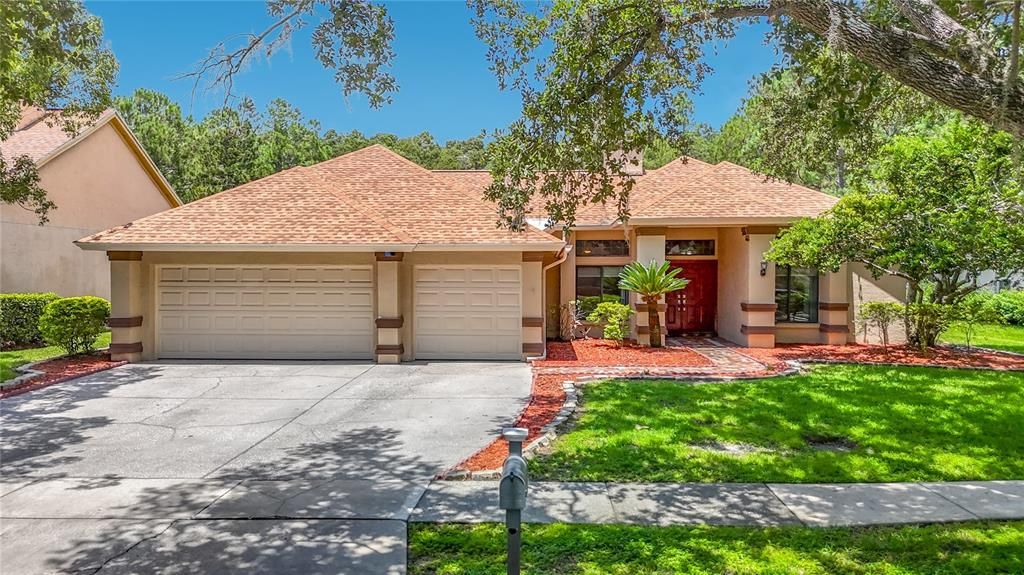 En Venta: $639,000 (5 camas, 3 baños, 2135 Pies cuadrados)