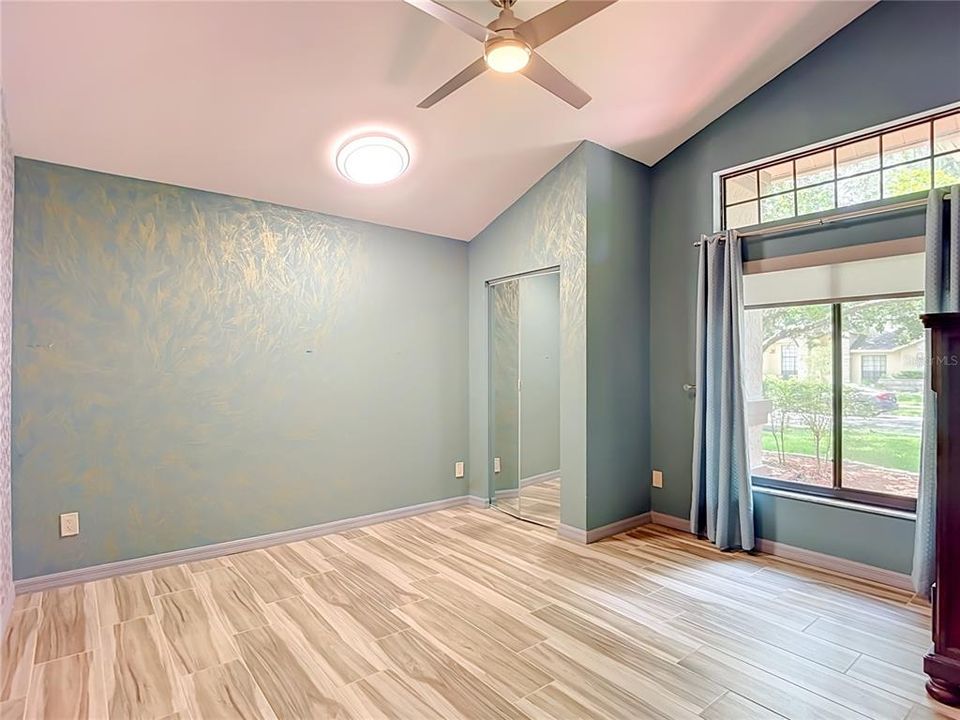 En Venta: $639,000 (5 camas, 3 baños, 2135 Pies cuadrados)