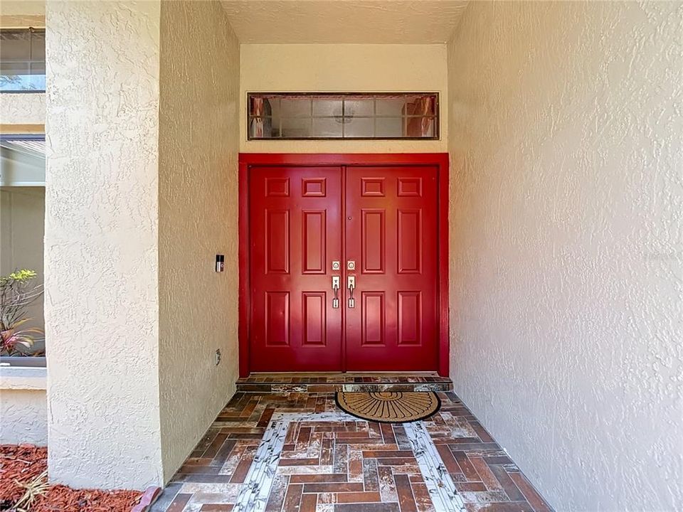 En Venta: $639,000 (5 camas, 3 baños, 2135 Pies cuadrados)