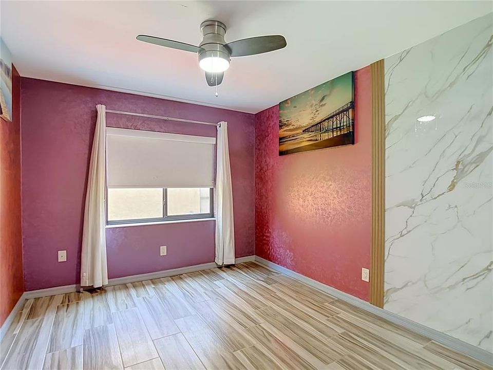 En Venta: $639,000 (5 camas, 3 baños, 2135 Pies cuadrados)