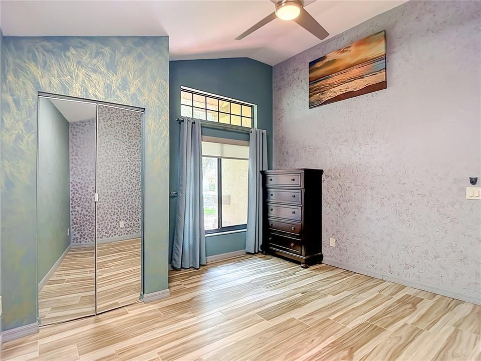 En Venta: $639,000 (5 camas, 3 baños, 2135 Pies cuadrados)