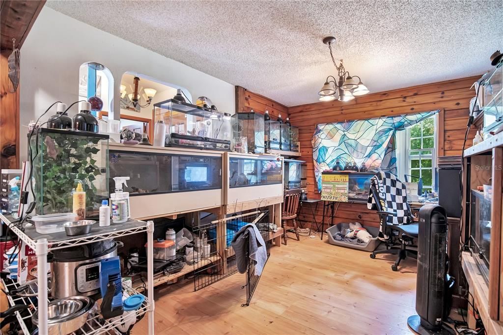 На продажу: $399,000 (3 спален, 2 ванн, 1871 Квадратных фут)