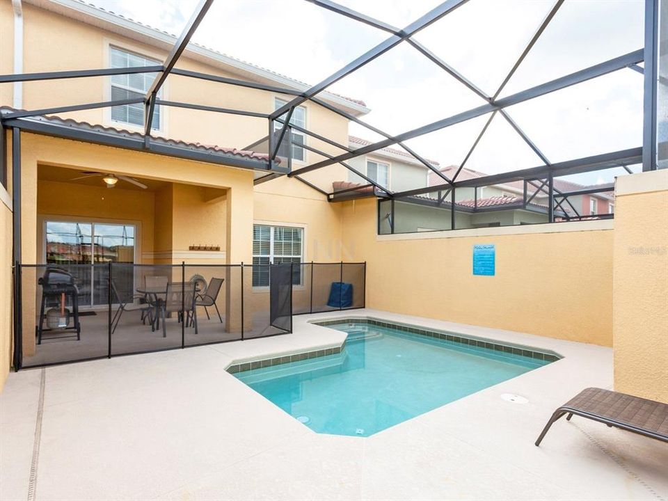 For Rent: $2,500 (4 beds, 3 baths, 1902 Square Feet)