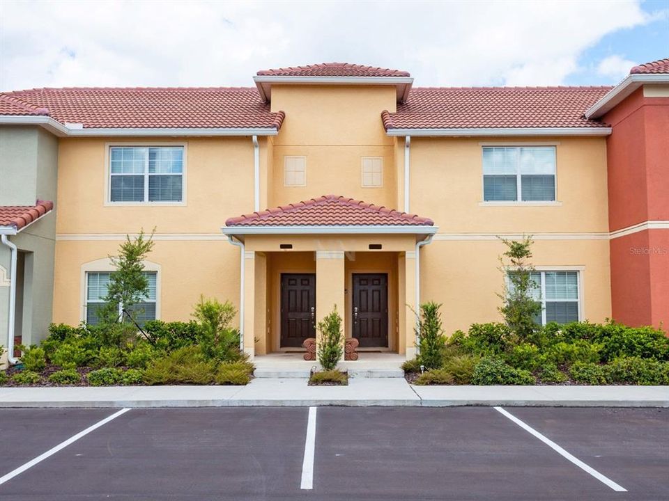 For Rent: $2,500 (4 beds, 3 baths, 1902 Square Feet)