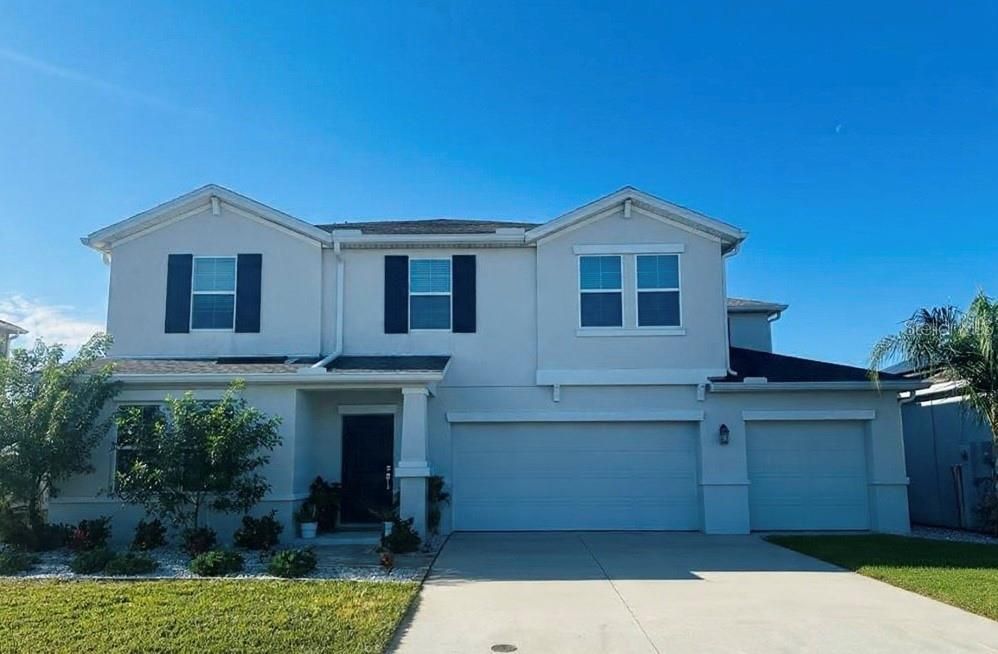 En Venta: $610,000 (4 camas, 2 baños, 3165 Pies cuadrados)