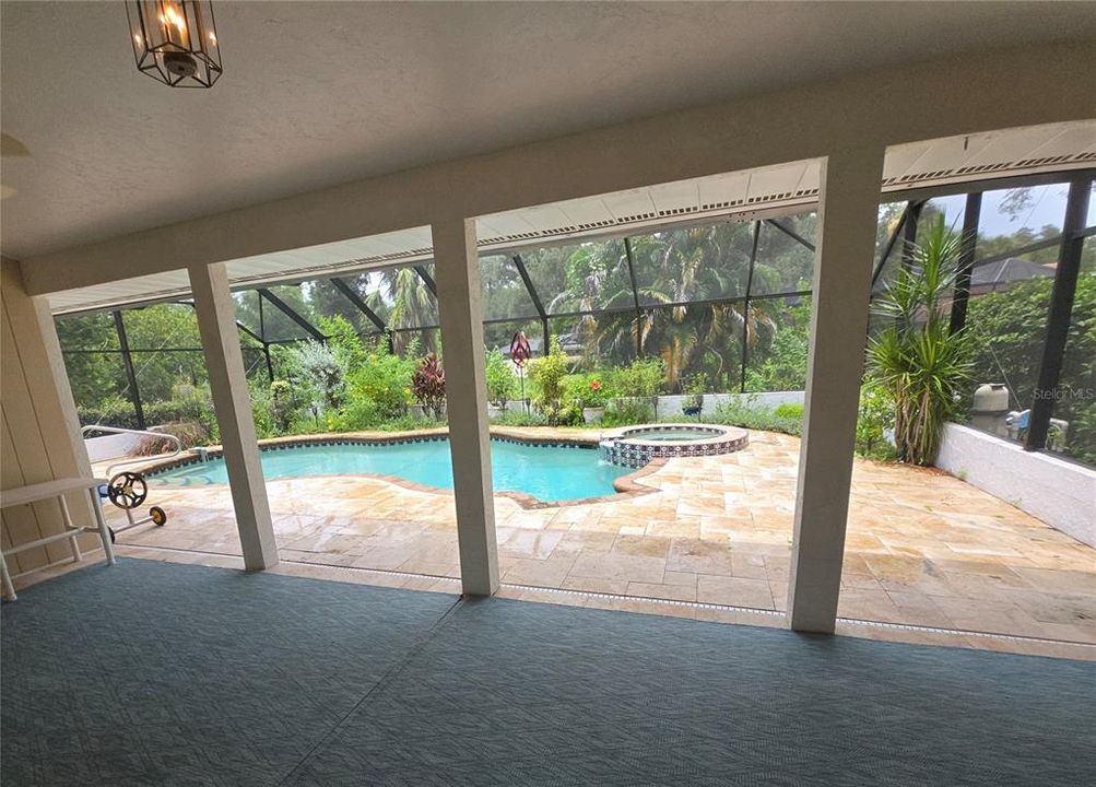 For Rent: $3,000 (3 beds, 2 baths, 1798 Square Feet)