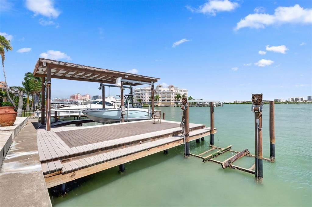 En Venta: $1,899,000 (3 camas, 3 baños, 1648 Pies cuadrados)