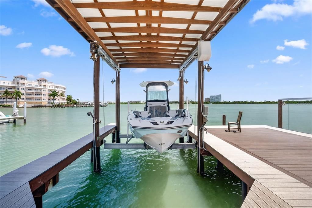 En Venta: $1,899,000 (3 camas, 3 baños, 1648 Pies cuadrados)