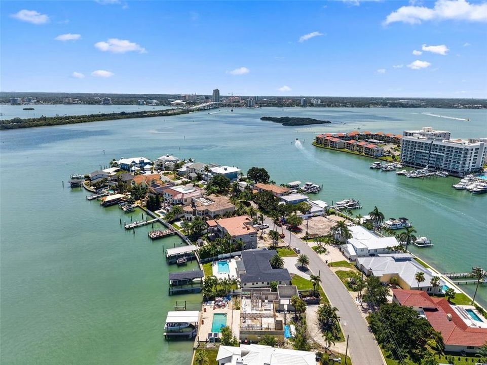 En Venta: $1,899,000 (3 camas, 3 baños, 1648 Pies cuadrados)