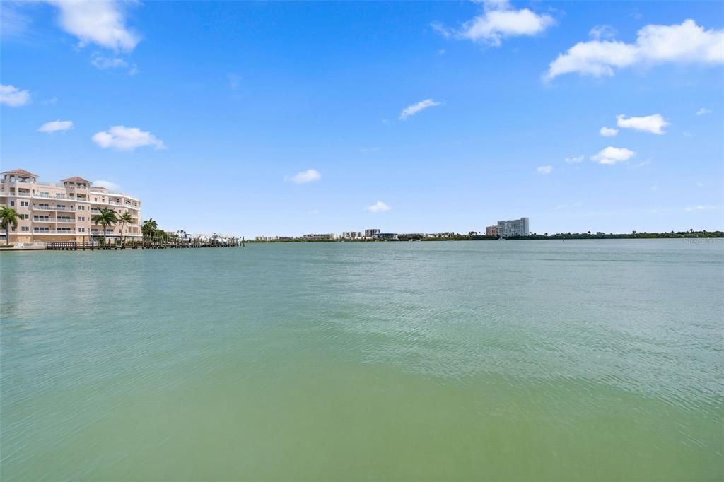 En Venta: $1,899,000 (3 camas, 3 baños, 1648 Pies cuadrados)