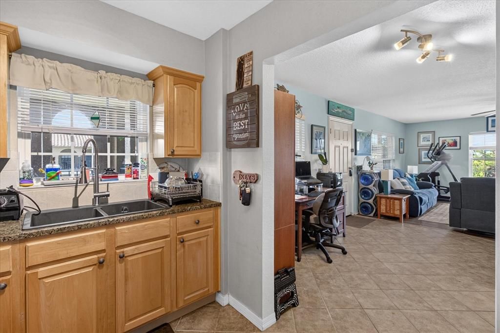 En Venta: $425,000 (2 camas, 2 baños, 1160 Pies cuadrados)