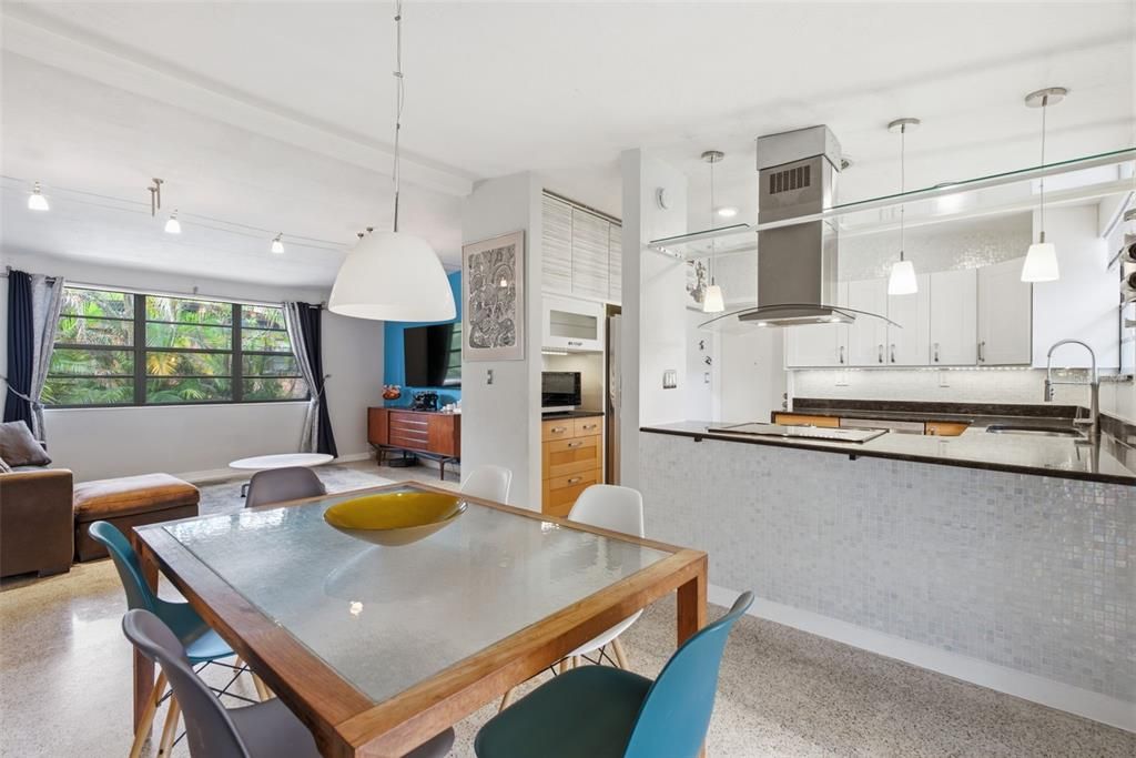 En Venta: $419,000 (3 camas, 2 baños, 1533 Pies cuadrados)