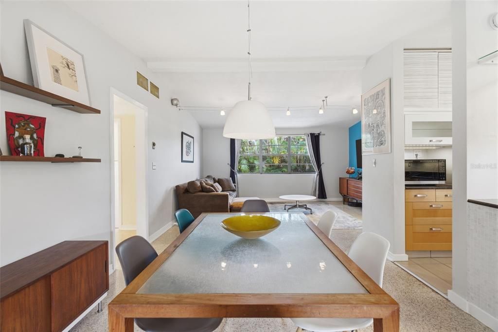 En Venta: $419,000 (3 camas, 2 baños, 1533 Pies cuadrados)