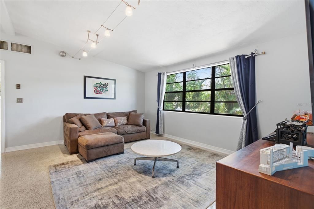 En Venta: $419,000 (3 camas, 2 baños, 1533 Pies cuadrados)