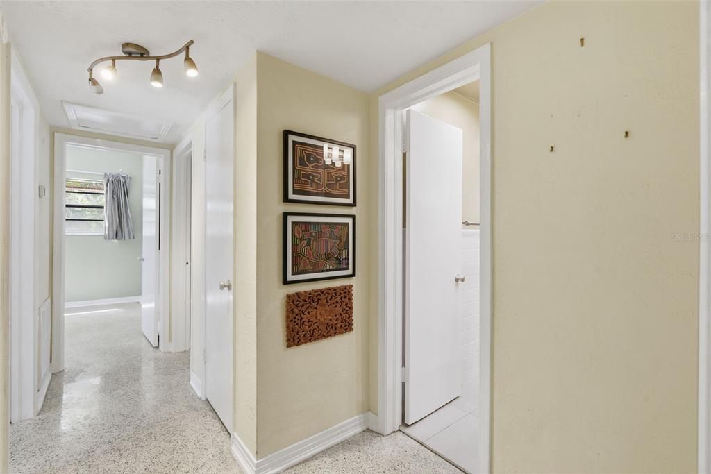 En Venta: $419,000 (3 camas, 2 baños, 1533 Pies cuadrados)