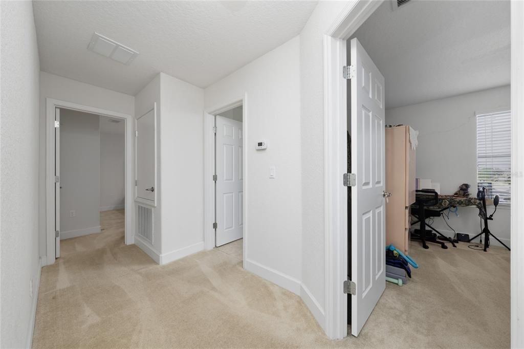 На продажу: $367,000 (3 спален, 2 ванн, 1838 Квадратных фут)