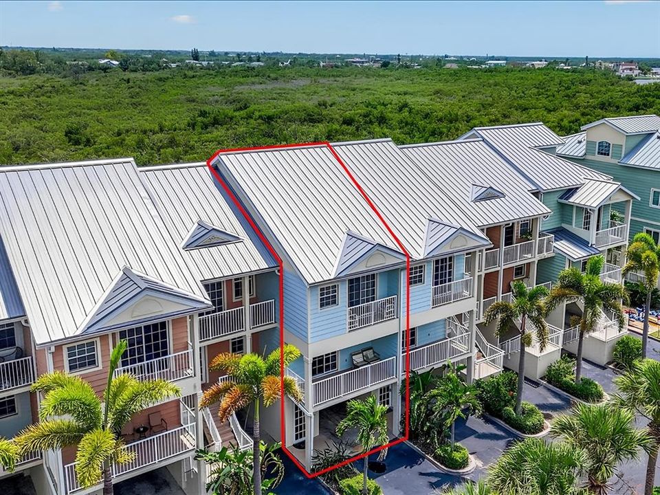 На продажу: $329,000 (2 спален, 2 ванн, 1258 Квадратных фут)