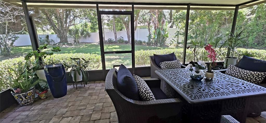 En Venta: $425,000 (4 camas, 2 baños, 1376 Pies cuadrados)