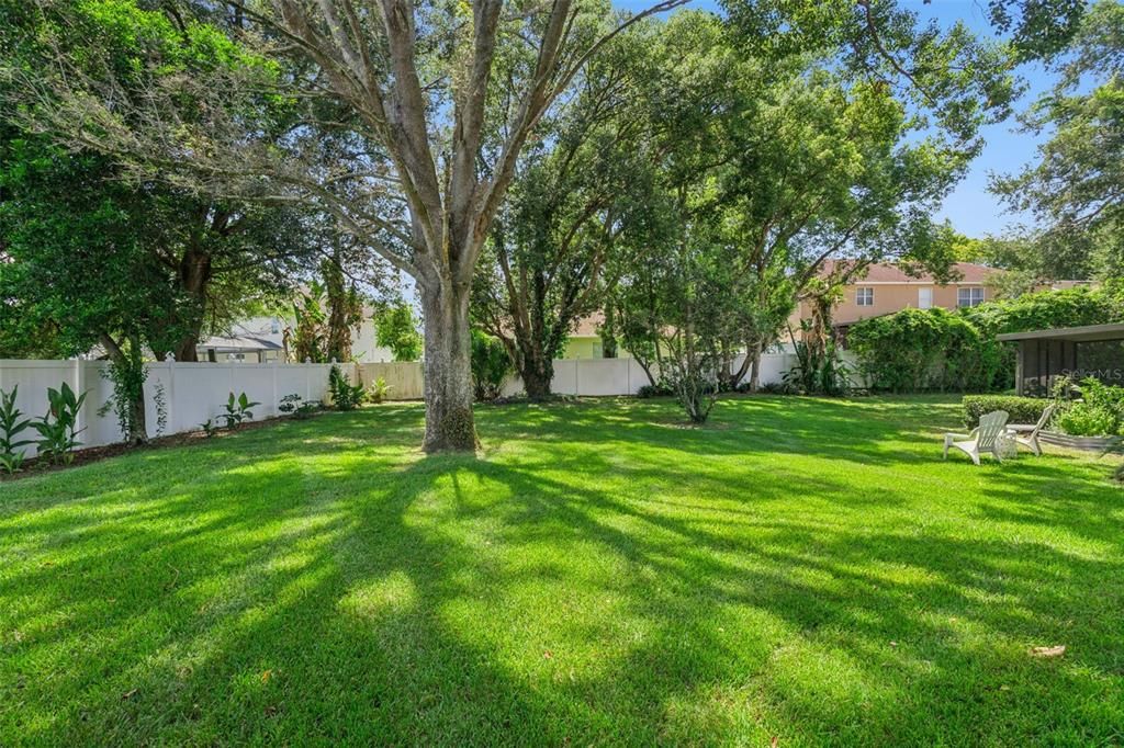 En Venta: $425,000 (4 camas, 2 baños, 1376 Pies cuadrados)