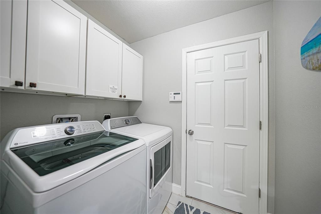 En Venta: $425,000 (3 camas, 2 baños, 1626 Pies cuadrados)