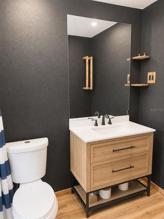 Activo con contrato: $249,000 (2 camas, 2 baños, 1471 Pies cuadrados)