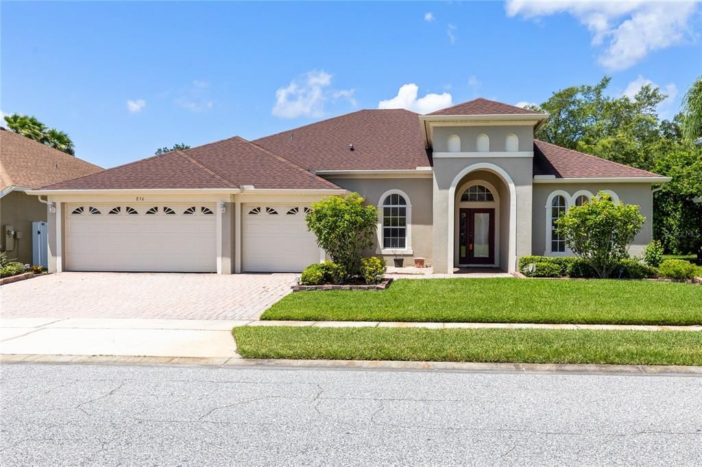 For Sale: $599,000 (4 beds, 3 baths, 2730 Square Feet)