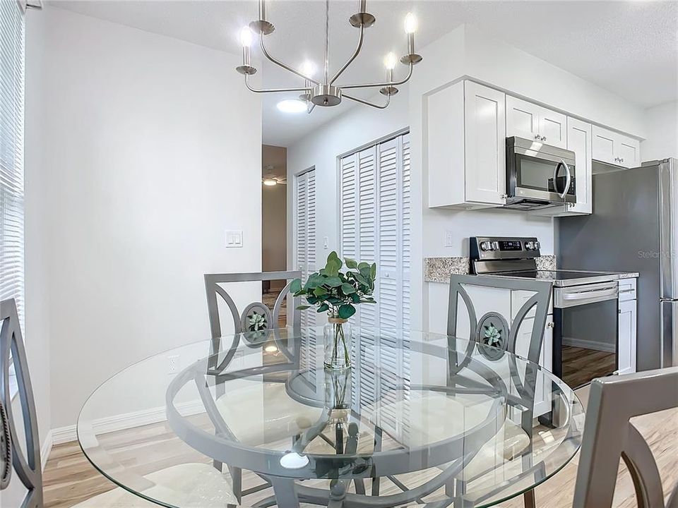 В аренду: $1,350 (2 спален, 2 ванн, 952 Квадратных фут)