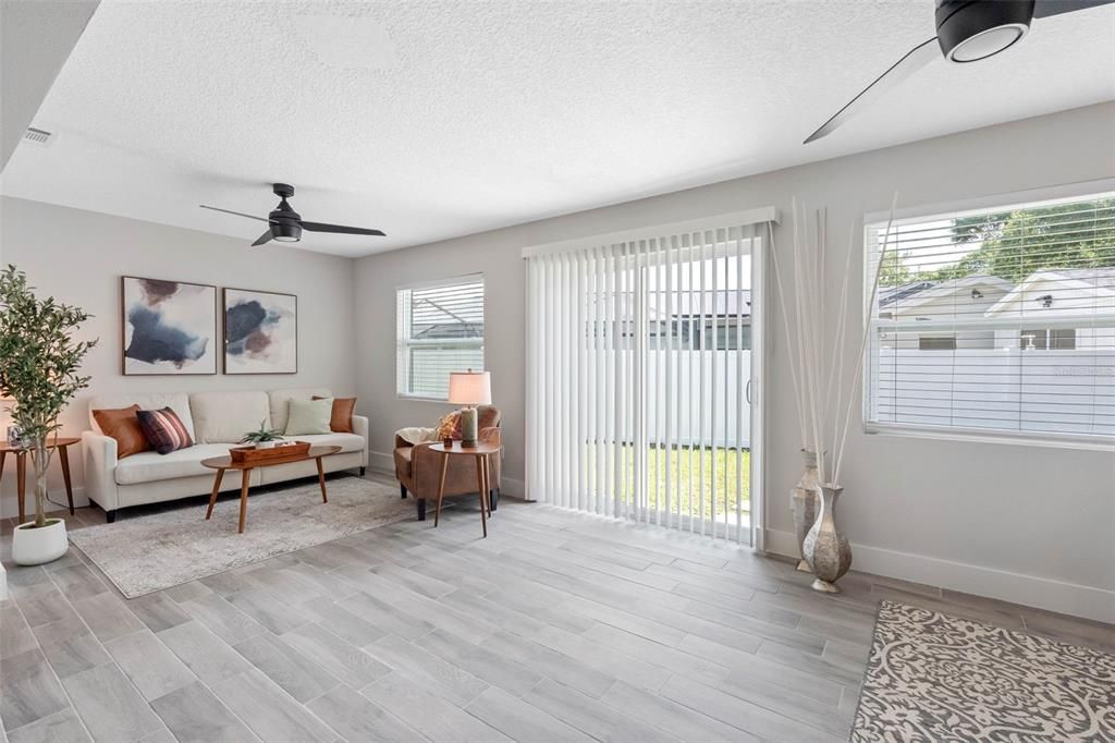 En Venta: $499,990 (3 camas, 2 baños, 1941 Pies cuadrados)