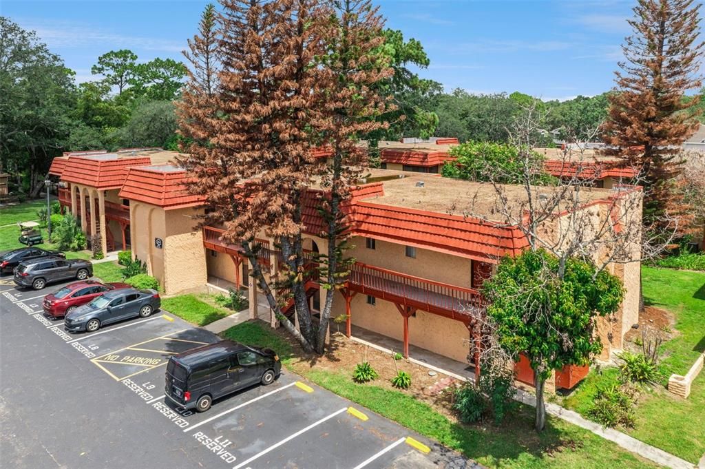 For Sale: $75,000 (1 beds, 1 baths, 672 Square Feet)
