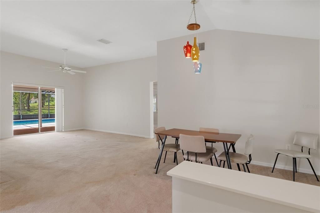 En Venta: $274,900 (3 camas, 2 baños, 1743 Pies cuadrados)