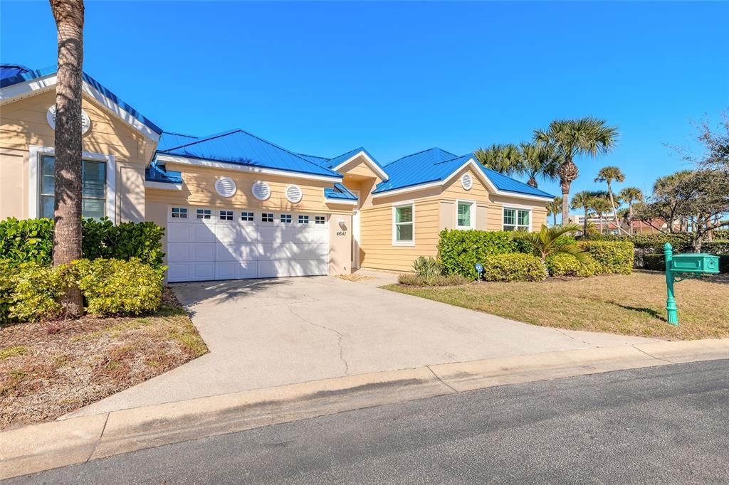 For Sale: $1,175,000 (4 beds, 4 baths, 3135 Square Feet)