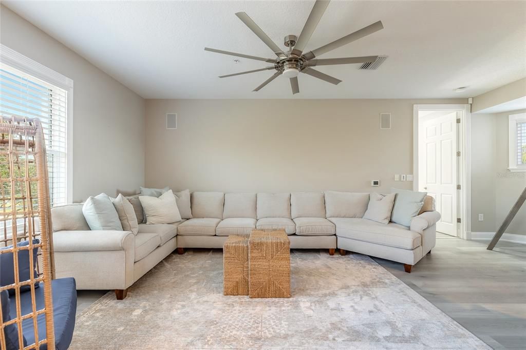 For Sale: $1,175,000 (4 beds, 4 baths, 3135 Square Feet)