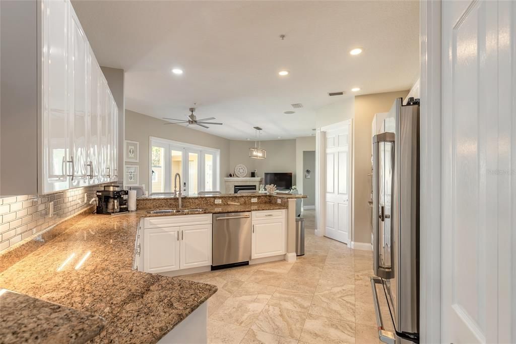 For Sale: $1,175,000 (4 beds, 4 baths, 3135 Square Feet)