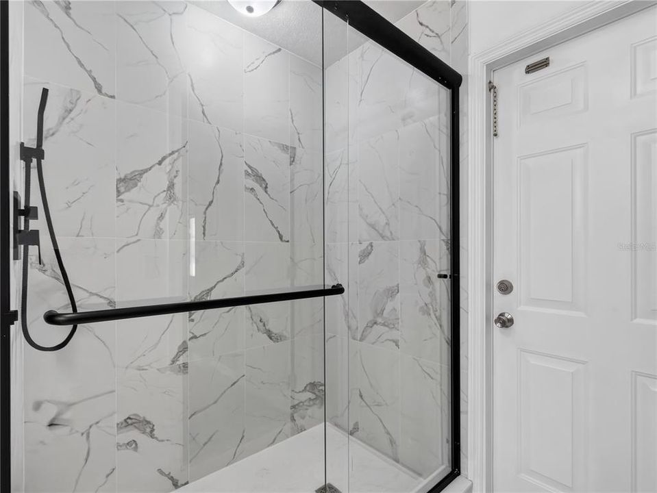 В аренду: $1,500 (2 спален, 1 ванн, 700 Квадратных фут)