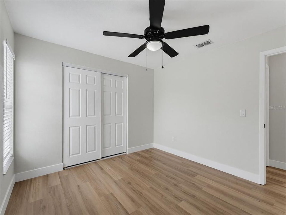 Activo con contrato: $284,900 (3 camas, 2 baños, 1200 Pies cuadrados)