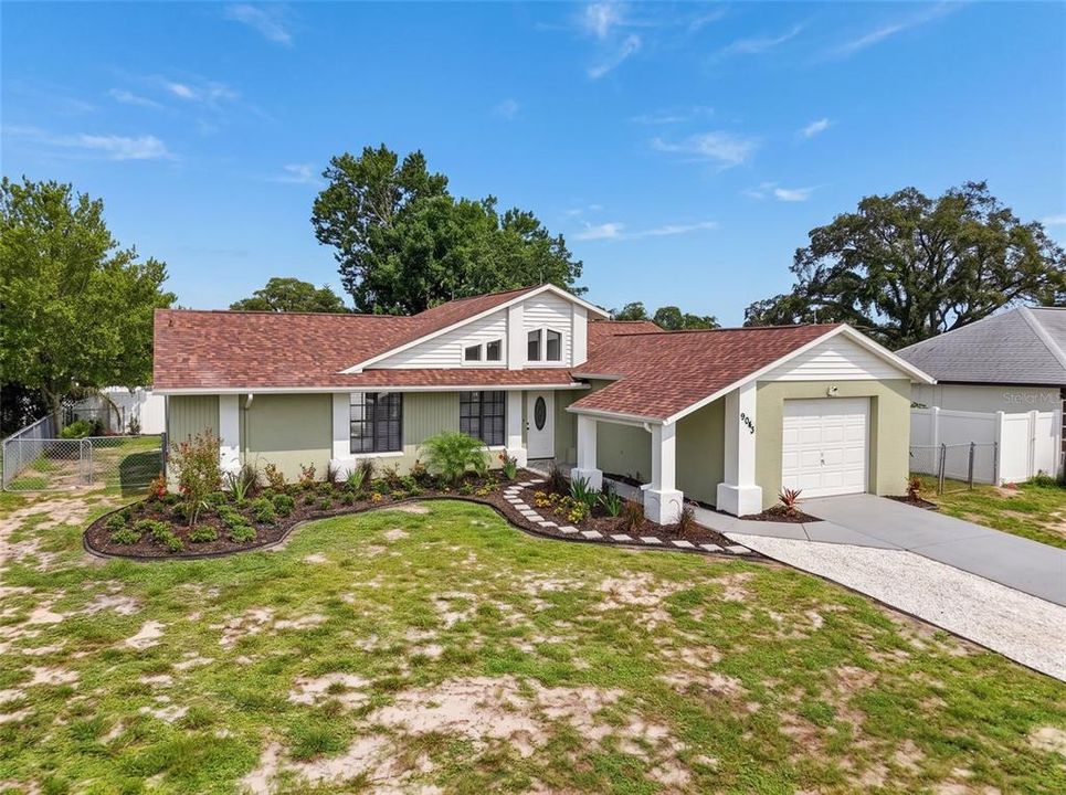 Activo con contrato: $284,900 (3 camas, 2 baños, 1200 Pies cuadrados)