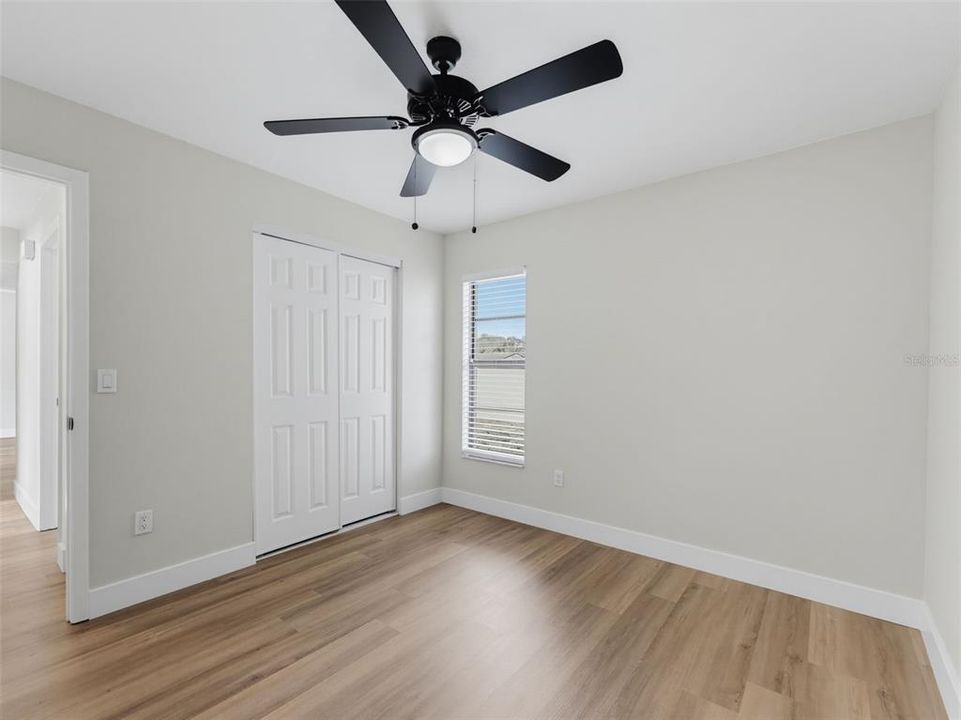 Activo con contrato: $284,900 (3 camas, 2 baños, 1200 Pies cuadrados)