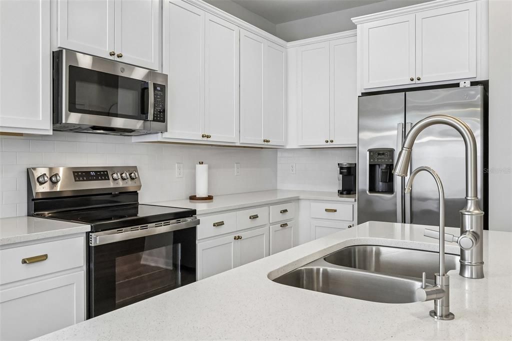 For Sale: $493,500 (3 beds, 2 baths, 1835 Square Feet)