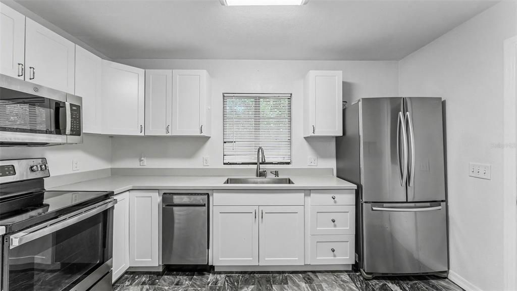 En Venta: $249,900 (2 camas, 1 baños, 812 Pies cuadrados)