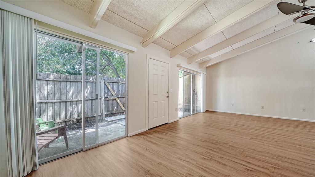 Activo con contrato: $135,000 (2 camas, 1 baños, 847 Pies cuadrados)