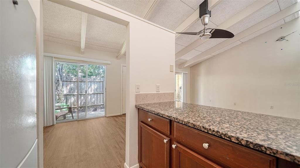 Activo con contrato: $135,000 (2 camas, 1 baños, 847 Pies cuadrados)