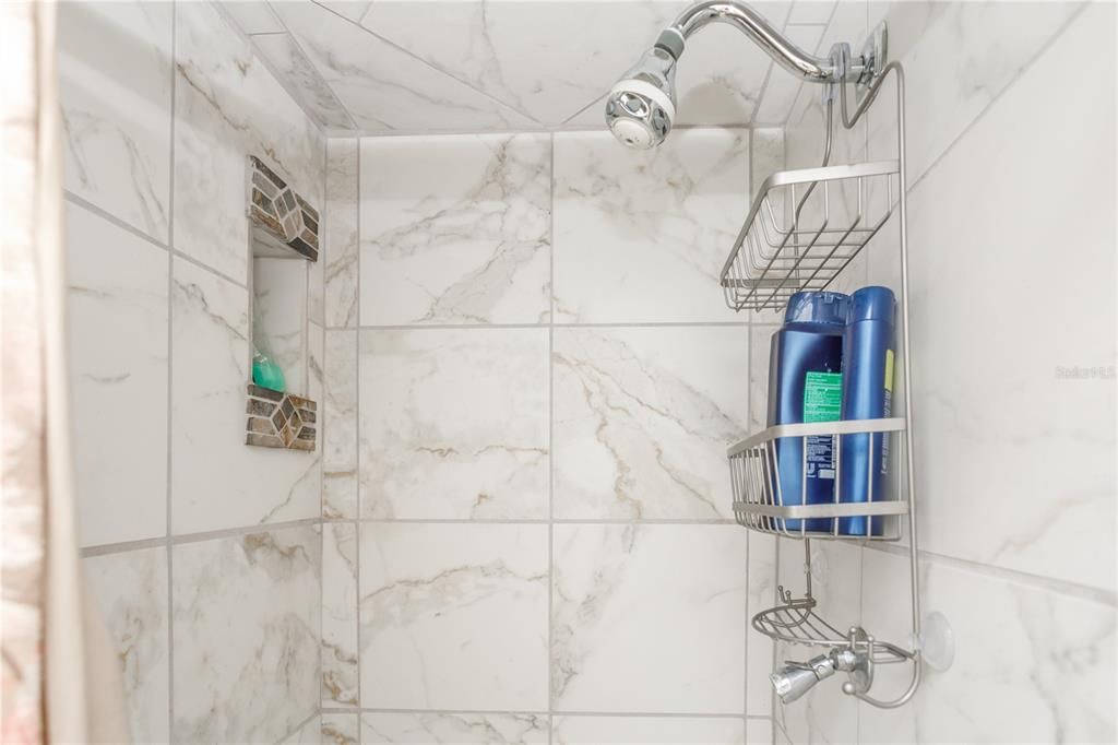 En Venta: $250,000 (2 camas, 2 baños, 1517 Pies cuadrados)