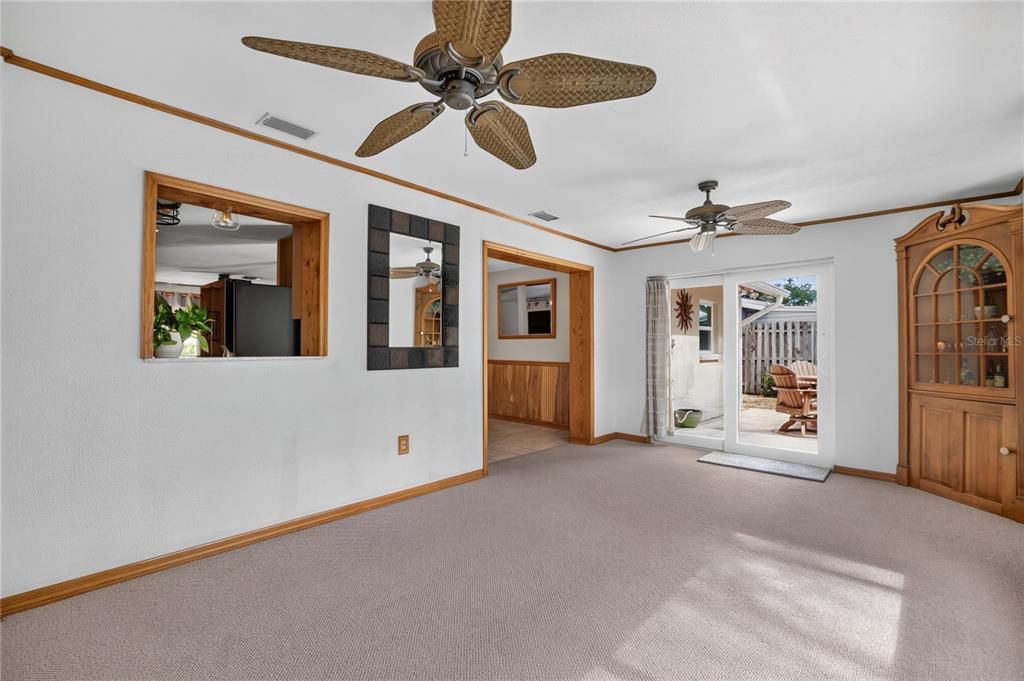 For Sale: $499,900 (3 beds, 2 baths, 1619 Square Feet)