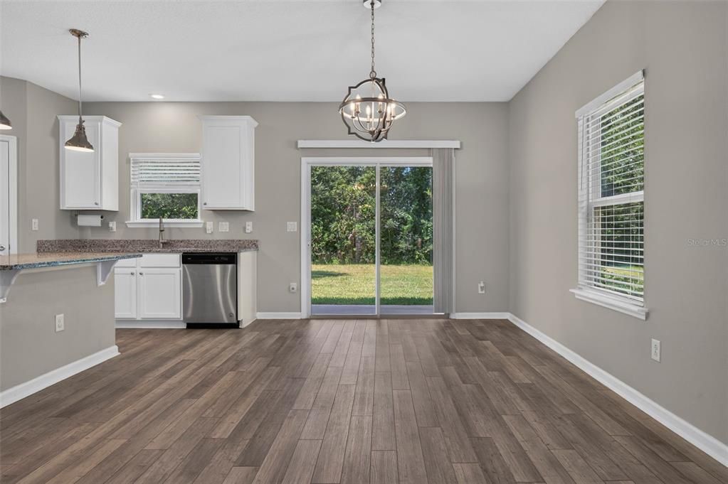 For Sale: $269,000 (3 beds, 2 baths, 1736 Square Feet)