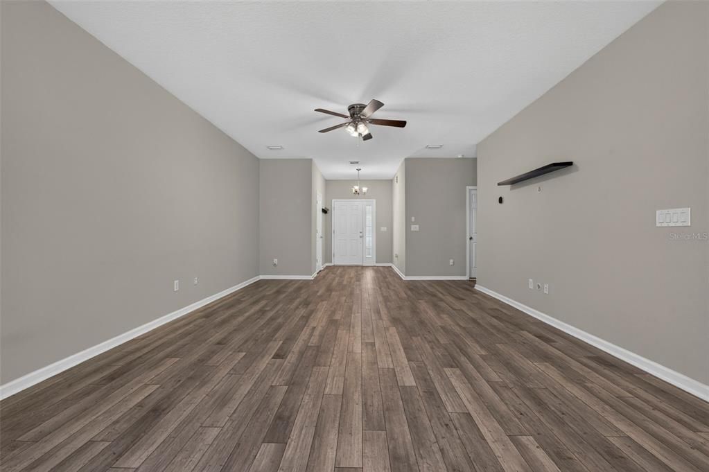 For Sale: $269,000 (3 beds, 2 baths, 1736 Square Feet)