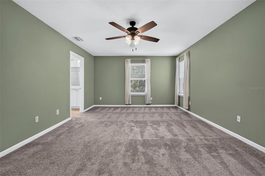 For Sale: $269,000 (3 beds, 2 baths, 1736 Square Feet)