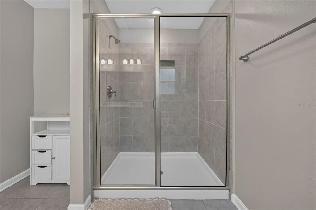 For Sale: $269,000 (3 beds, 2 baths, 1736 Square Feet)