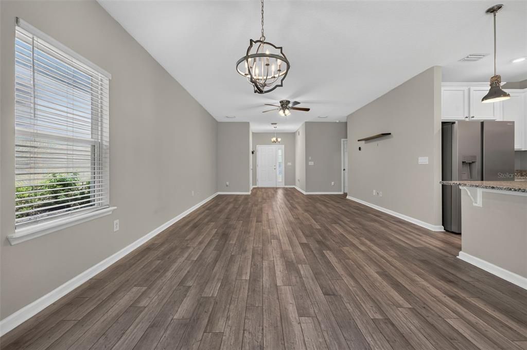 For Sale: $269,000 (3 beds, 2 baths, 1736 Square Feet)