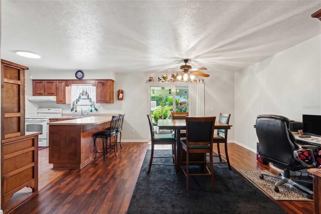 Active With Contract: $339,000 (3 beds, 2 baths, 1324 Square Feet)
