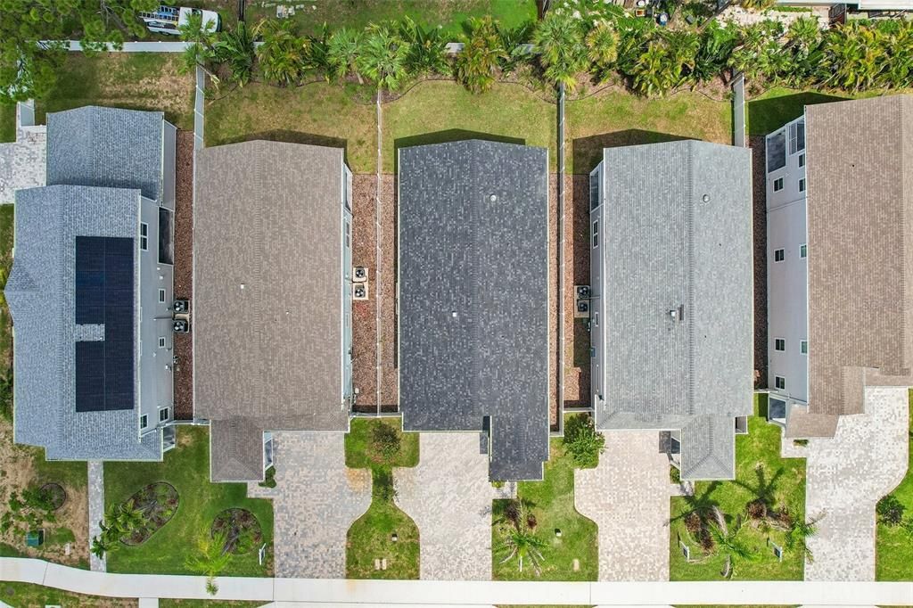 En Venta: $919,000 (3 camas, 2 baños, 2936 Pies cuadrados)